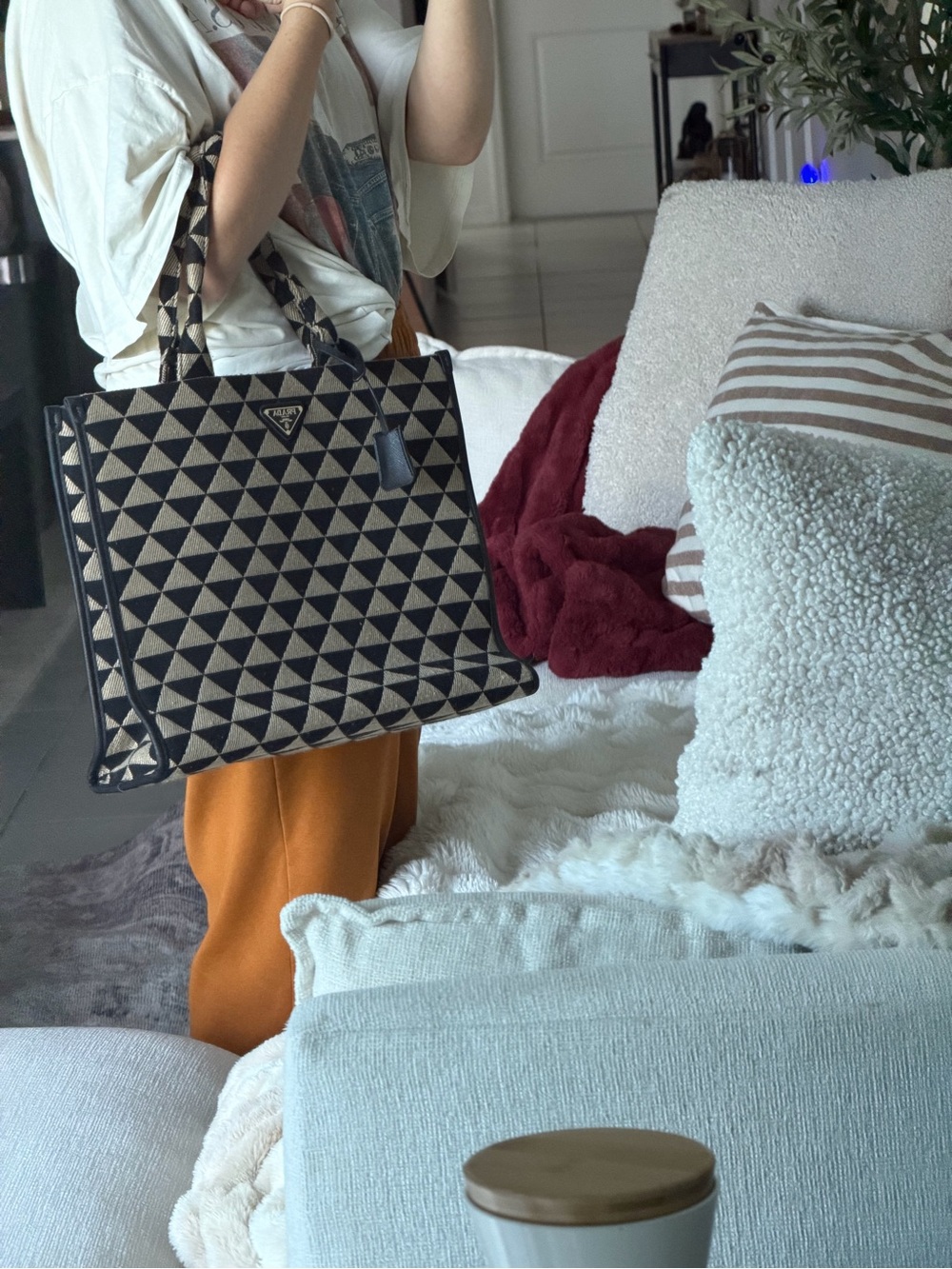 Black & Cream Geometric Canvas Tote Bag - Picture 2 of 2
